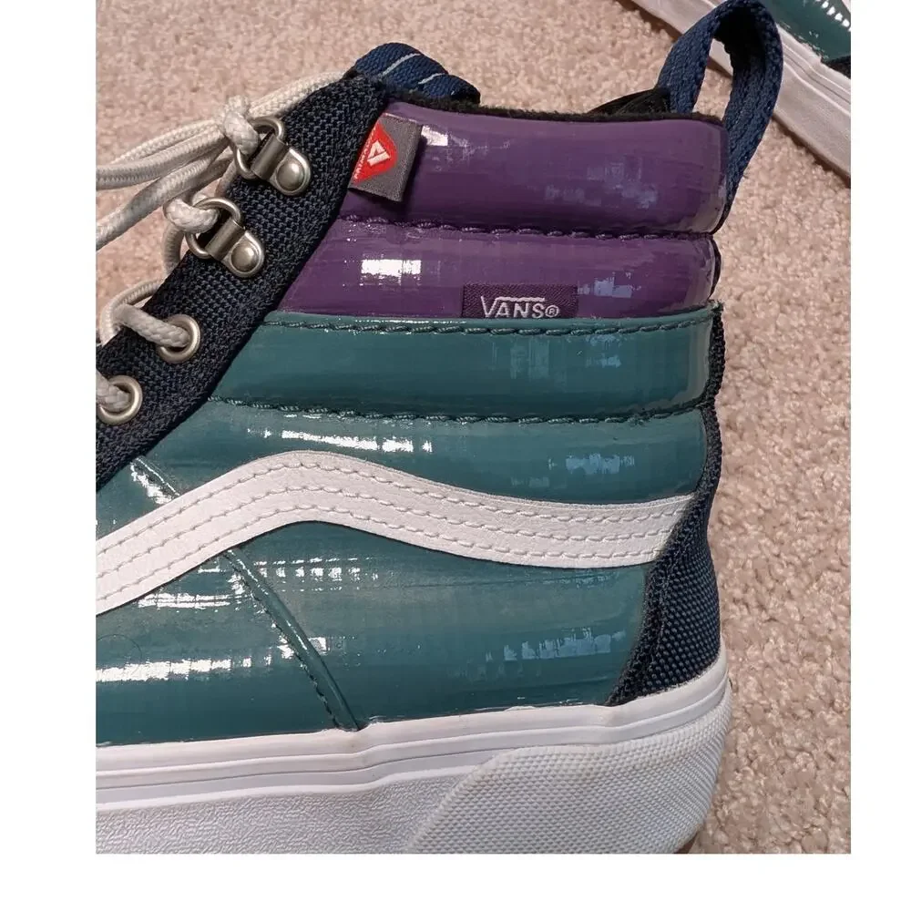 VANS SK8 Hi MTE 2.0 DX; Insulated sneaker/boots size 12 women's, 10.5 mens.